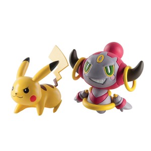 TOMY POKEMON FIGURE BASIC PIKACHU VS HOOPA